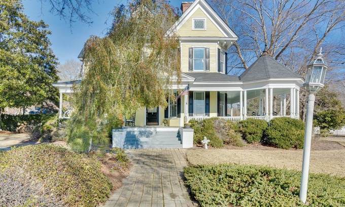 Spring Hope Casa | Opulent Home in Spring Hope w/ Pool & Hot Tub!