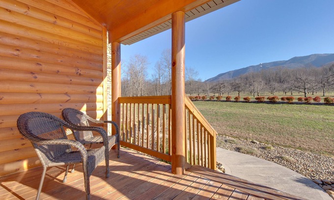 Rocky Grove Casa | Orchard Hideaway