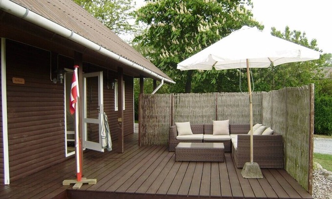 Ronbjerg Casa | Destrucción / Assels del Este. Bonita casa de campo con excelentes vistas sobre el fiordo.