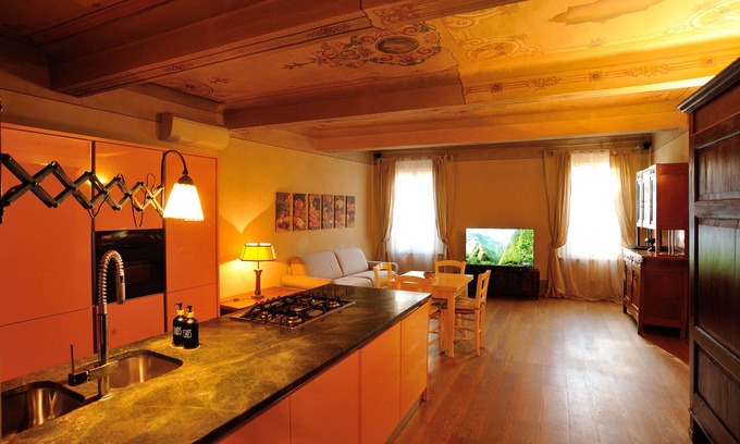 Old Town Apartamento | Orfeo's House