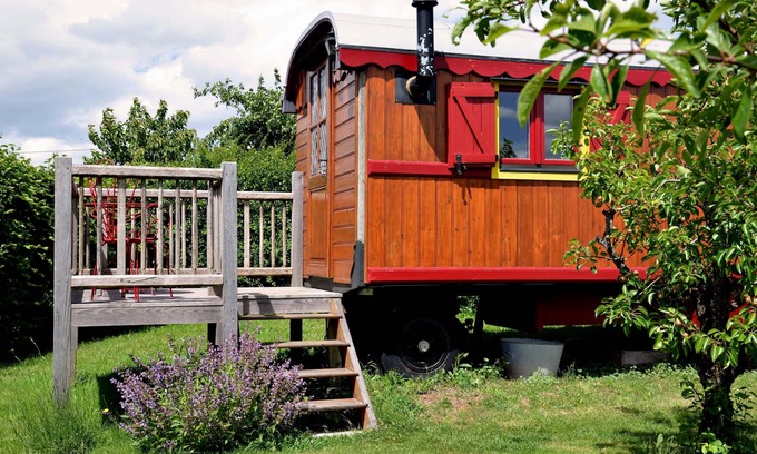 Dompierre-les-Ormes Casa | Casa rural original en un remolque itinerante, en un terreno privado cerca de Cluny