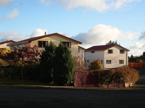 Ohakune Hotel | Ossies Motels and Chalets