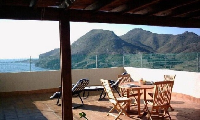 Cala Reona Apartamento | Con vistas al mar. Oferta especial de verano para julio. E-mail propietario.