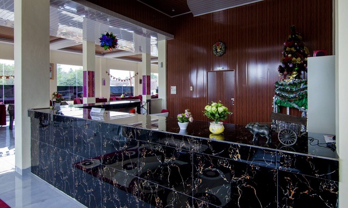 Siborongborong Hotel | OYO 1819 Aries Hotel