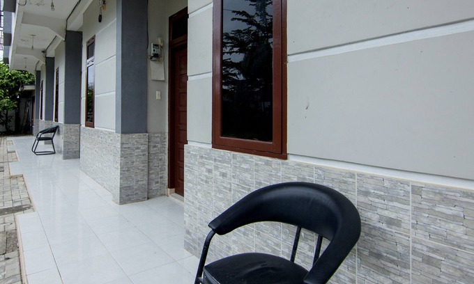 Rantauprapat Hotel | OYO 2069 Wisma Syariah Kampung Baru