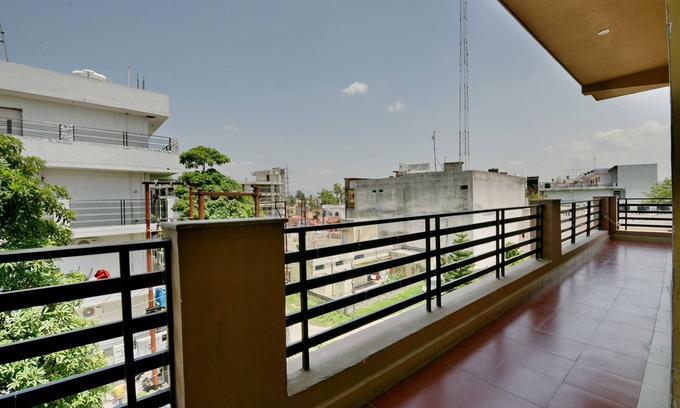 Bullawala Hotel | OYO 4464 near Chakrata Road