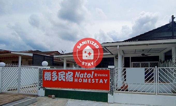 Kuching Hotel | OYO Homes 90258 Natol Venice Homestay