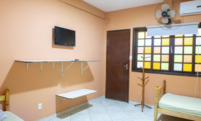 Itaborai Hotel | OYO Pousada Simone