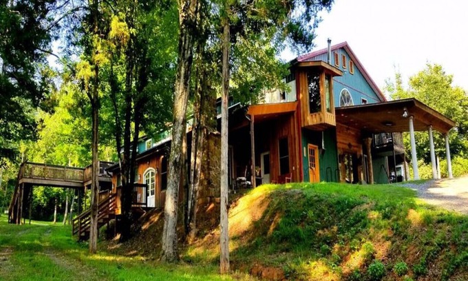 Stanardsville Apartamento | P · Suite Pea at White Lotus Eco Spa Retreat