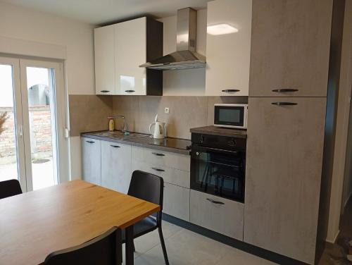 Sisak Apartamento | Palanka