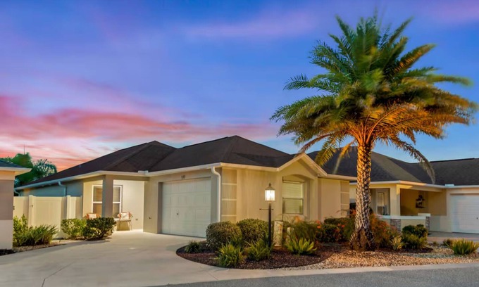 Charlotte Villa | Palm Oasis Retreat - Dog Friendly w/golf cart