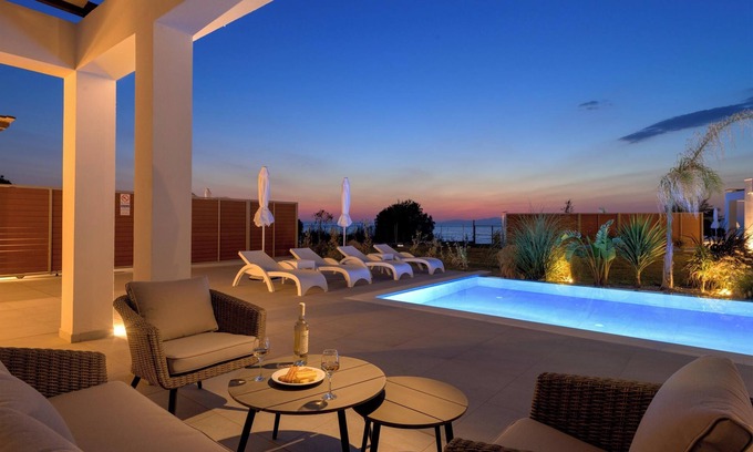 Theologos Casa | Panaxia Villas -kohilee