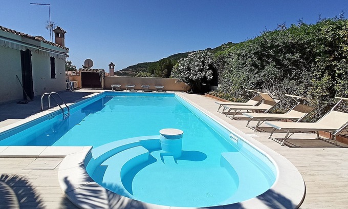 Is Molas Villa | Villa panorámica con piscina privada y vistas al mar dentro de Golf Resort