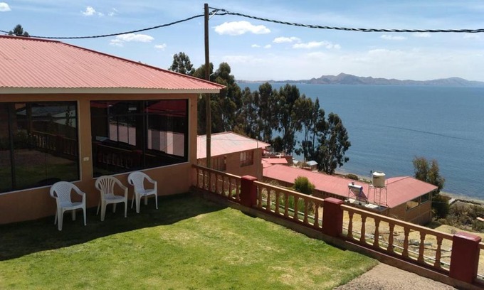 Isla Amantani Hotel | Paqariy lodge
