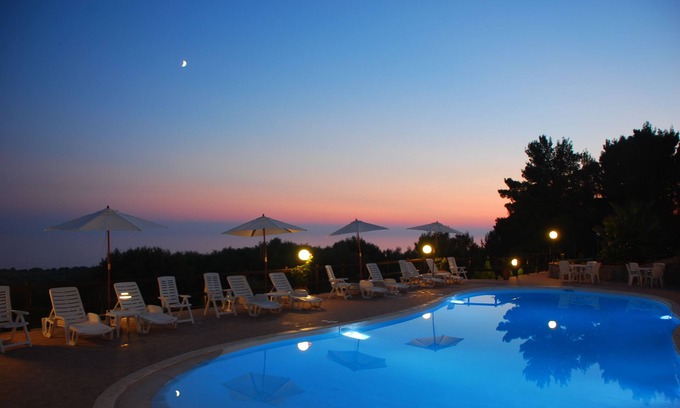 Marina Di Camerota Complejo | Paradise Bay of the Moon Resort con impresionantes vistas al mar -