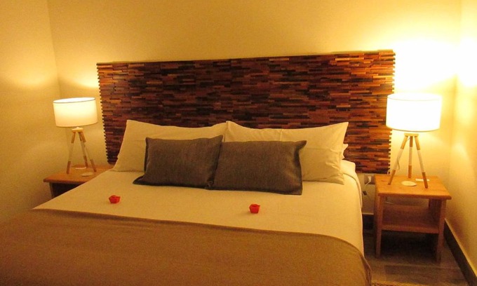 Puerto Bertrand Cabina | Parador Loberias del Sur Puerto Bertrand