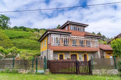 Linero Casa | Paraiso Puntal