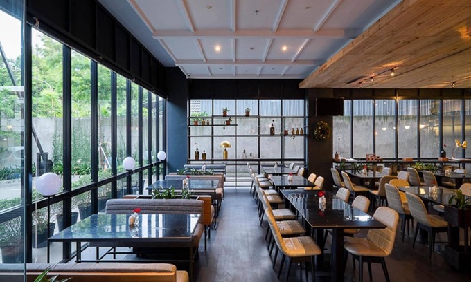 Cilandak Hotel | Park 5