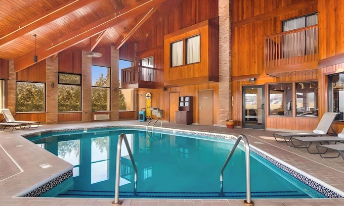 Grove City Hotel | Park Inn by Radisson