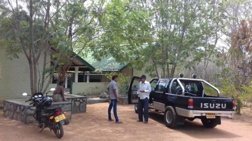Nochchiyagama Casa | Park view Bungalow Wilpattu