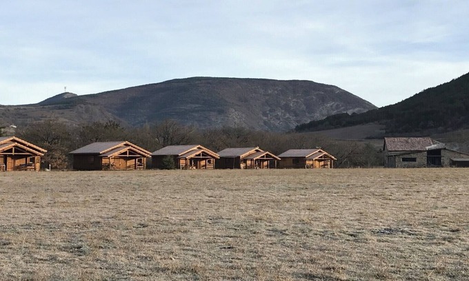 Jarjayes Chalet De Esquí | Pascal y Sabine te dan la bienvenida todo el año