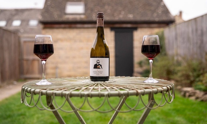 Cassington Casa | Pass the Keys | Cosy 2 Bed Terrace | Peaceful Village location