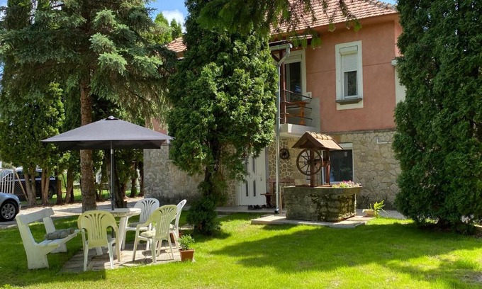 Bakonynana Apartamento | Patak-parti Vendégház