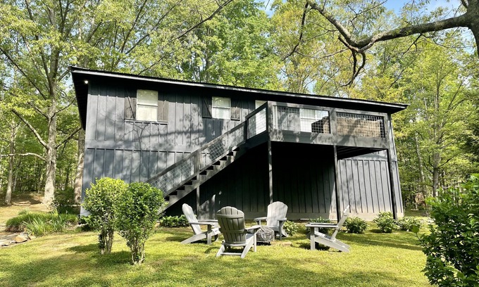 Trenton Cabina | Peaceful 3 Bed/2 Ba on Lookout Mountain. Sleeps 10