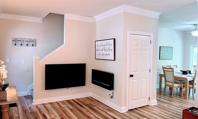 Tellico Village Casa | Peaceful 4BR House Nestled in Tellico Village! Hot Tub, King Beds, Dog Friendly!