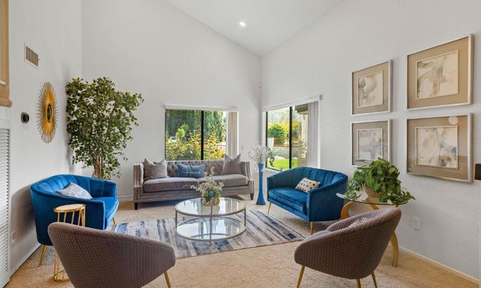 South Redlands Villa | Peaceful Private Retreat In The Heart Of Town