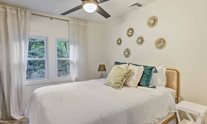 Barto Casa | Peaceful Wooded Getaway