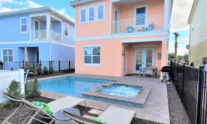 West Kissimmee Cabaña | "Peachy Keen" 3BD Pool & Spa Cottage Near Disney