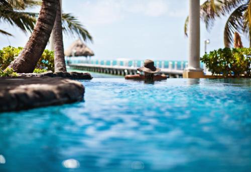 San Pedro Hotel | Pelican Reef Villas Resort
