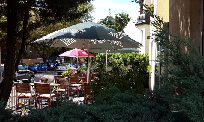 Ortslage Trotha Casa | Pension & Restaurant Am Krähenberg