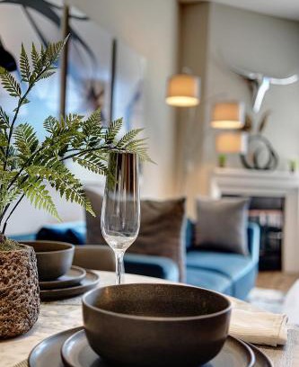 Westwood Apartamento | Penthouse One Bedroom Garden View Condo by UCLA