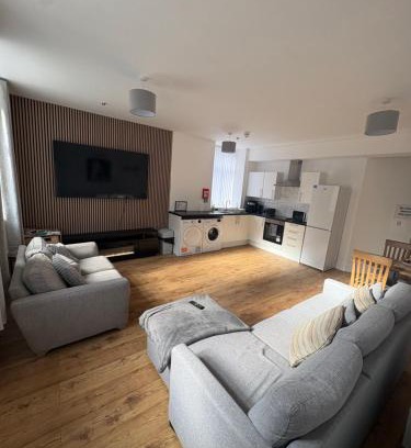 Mountain Ash Apartamento | Pentwyn avenue apartment