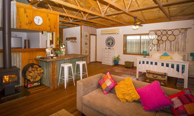 Broke Cabaña | Peppercorn Cabin: ponte cómodo en Peppercorn Cabin y disfruta de un espacio único para relajarte