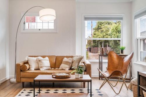 Queen Anne Casa | Perch - Queen Ann Vintage Charm