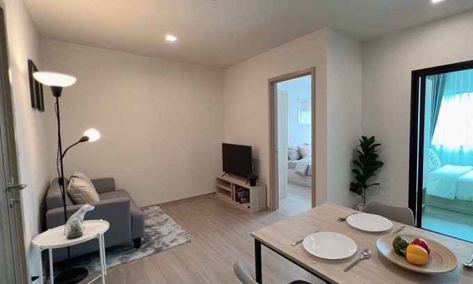 Bang Pa-in Apartamento | Perfect blend of style, comfort and convenience.