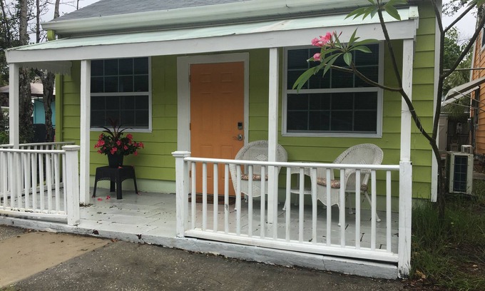 Gulfport Cabaña | Casa de campo perfecta en el distrito de arte de Gulfport