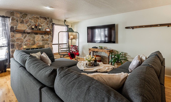 South Snyderville Basin Casa | Walk to Cabriolet and Free Shuttle - Perfect for Families