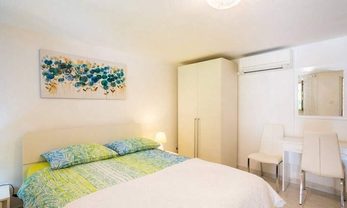 Gorica Apartamento | Perfect studio with garden next to Rixos Hotel