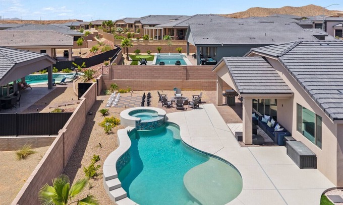 Mesquite Casa | Perfect Swing BL 991953 by J and Amy