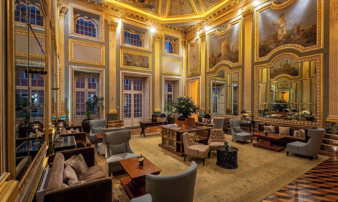 Campanha Hotel | Pestana Palacio do Freixo, Pousada & National Monument - The Leading Hotels of the World