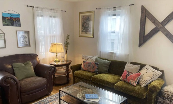 Rapid City Casa | PET-FRIENDLY / COZY / DOWNTOWN RAPID