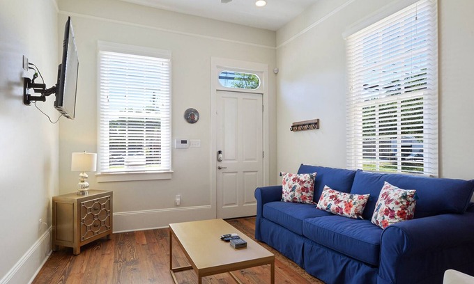 Tulane - Gravier Casa | "1 Mile from the French Quarter for Large Groups - Cinco Habitaciones Casa, Capacidad 10
