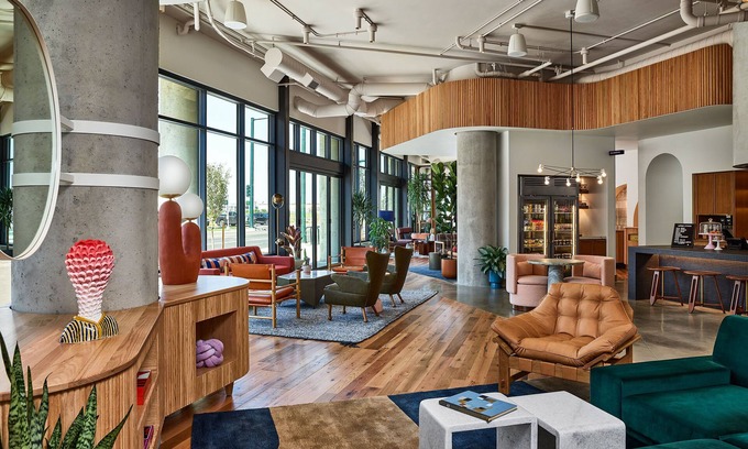 Cole Apartamento | Pet Friendly + Junior Studio | Rooftop Views & Bar