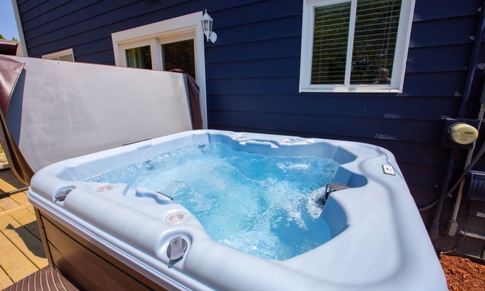 Bay City Casa | Pet-Friendly | Large Group | Hot Tub - All Year