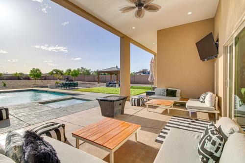 Rio Rancho Casa | Pet-Friendly Rio Rancho Home with Fire Pit