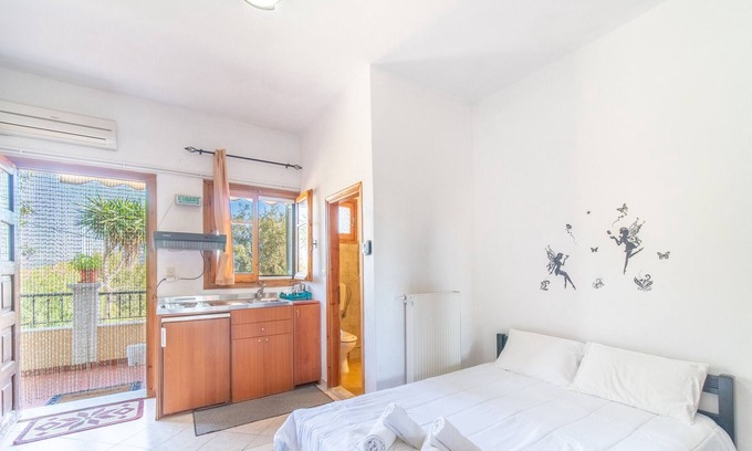 Vatos Apartamento | Estudio Rigga Maria con jardín y Wi-Fi que admite mascotas